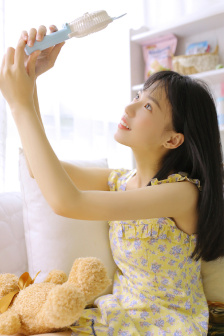 小烂货夹得好紧太爽了