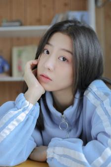 青田典子